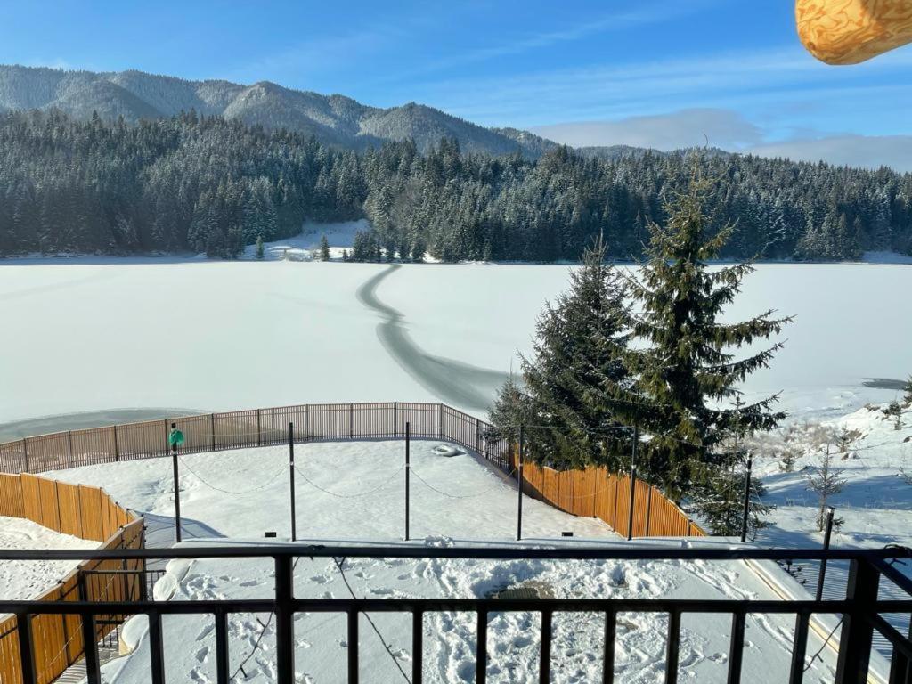 Chalet Du Lac Colibita Exterior photo